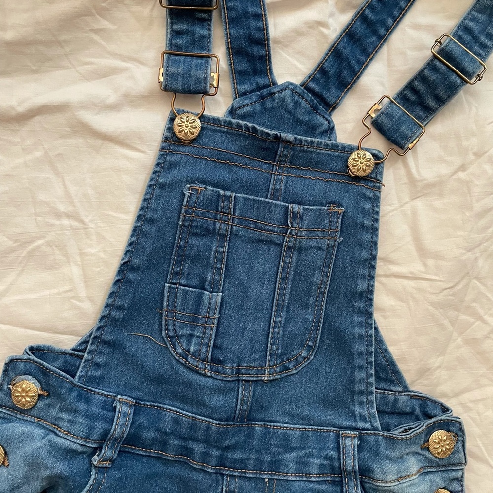 Jean-like overalls